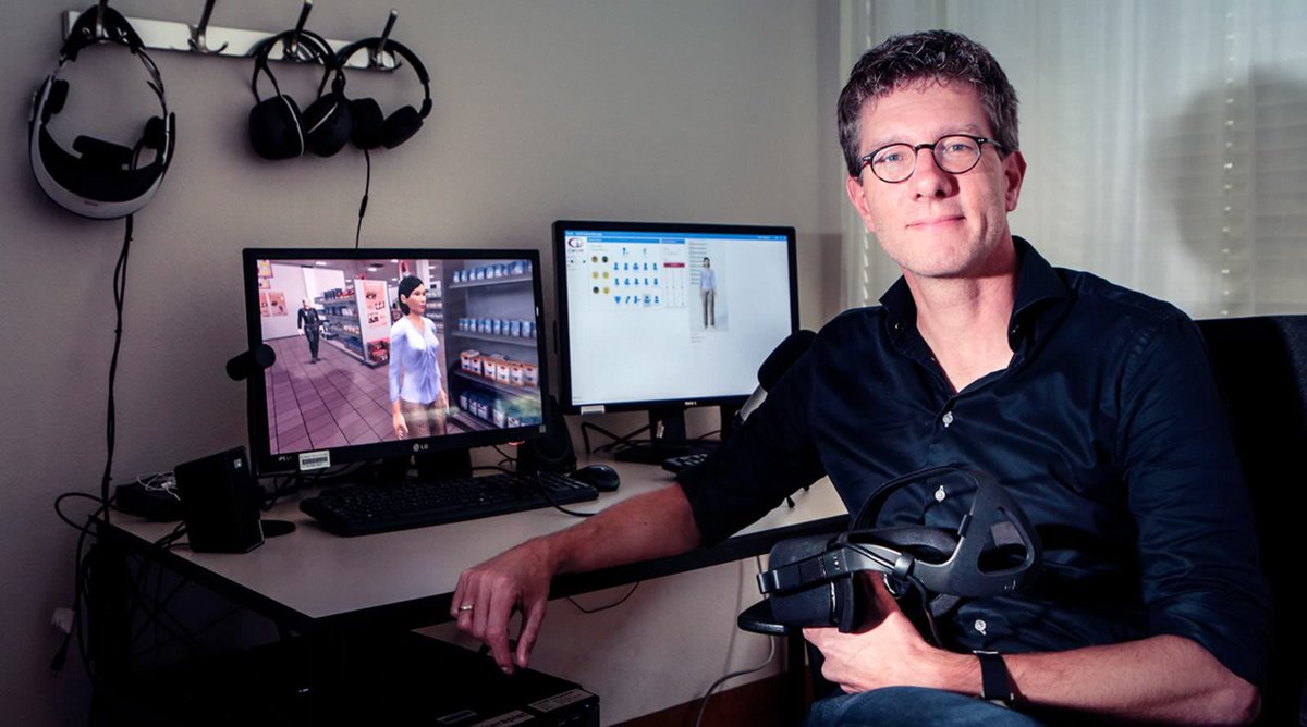Kun je in de toekomst door een virtuele psychiater geholpen worden?

UMCG-psychiater @VelingWstart een onderzoek naar de ethische vraagstukken bij AI-toepassingen in de psychiatrie. Meer weten? ▶️ nieuws.umcg.nl/w/virtueel-psy… 

#umcg #onderzoek #ArtificialInteligence