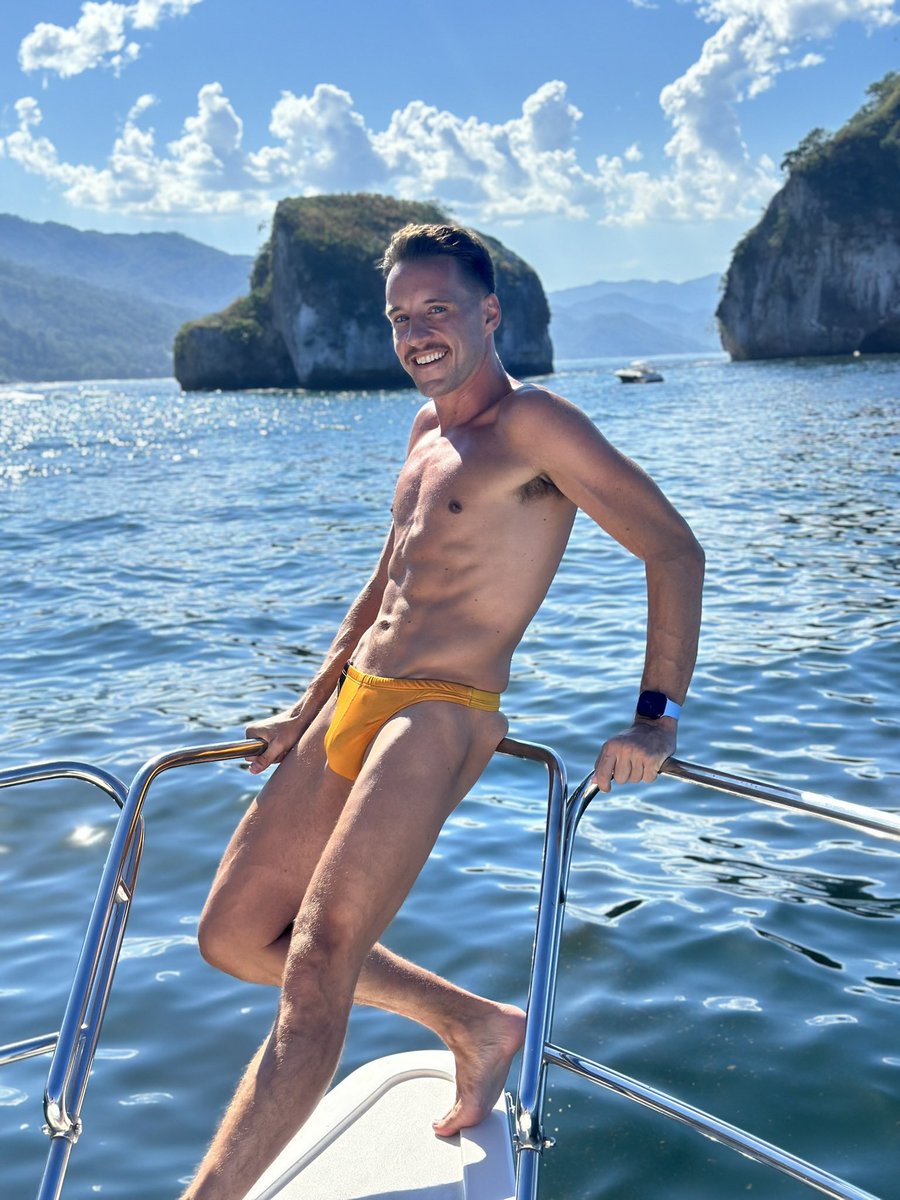 Nothing but (mark) Blue Skies up ahead 

bsky.app/profile/markbl…