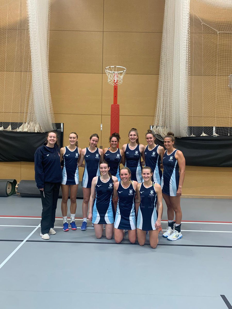 RoyalsNetball's tweet photo. Our seniors were out in force last weekend. A closely contested match for our Division 1 team who narrowly lost by 1 goal to Swan and a storming win for our Division 3 team 51-35 🫶 https://t.co/3iwvEHFT8X