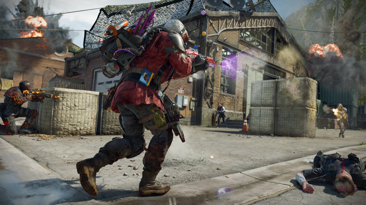 Treyarch's tweet photo. SEASON 01 IS HERE.

▪️ NEW MAPS: Extraction, Hideout, Heirloom
▪️ NEW MODE: Ransack
▪️ NEW WEAPONS: Krig C, Saug
▪️ NEW Directed Mode in Zombies
▪️ NEW Prestige Master Hub in Barracks
▪️ NEW S01 Battle Pass &amp; BlackCell
▪️ NEW Operators + more https://t.co/VBvoKT3M6x