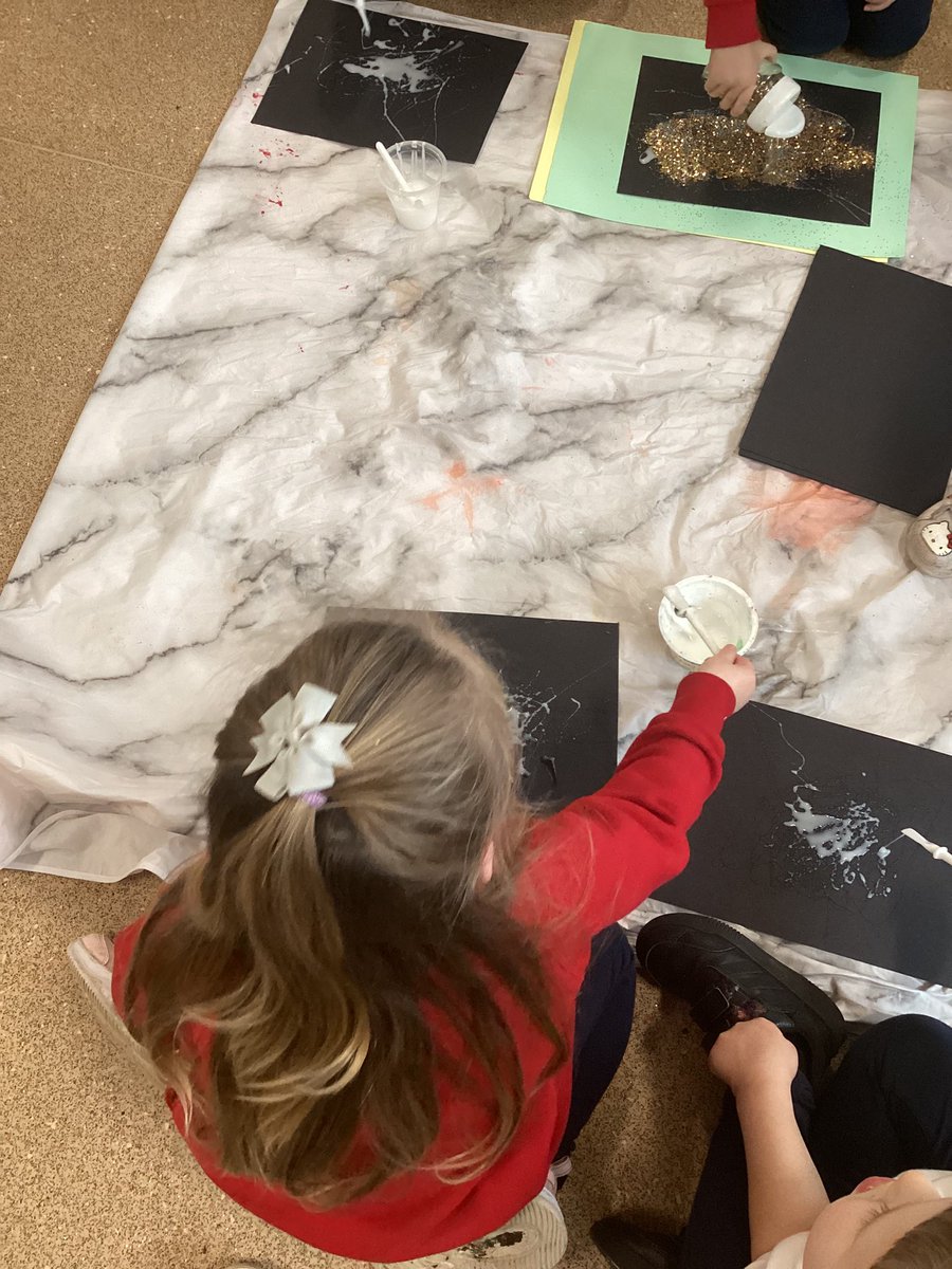 PCPNursery's tweet photo. We got independent &amp; creative to make our own unique spider webs using glue and glitter. We didn’t spread the glue, but instead used different arm movements to drizzle it onto the paper before adding some glitter. Just like spider webs, no two were the same! #pcpart https://t.co/S2K7BkNcAU