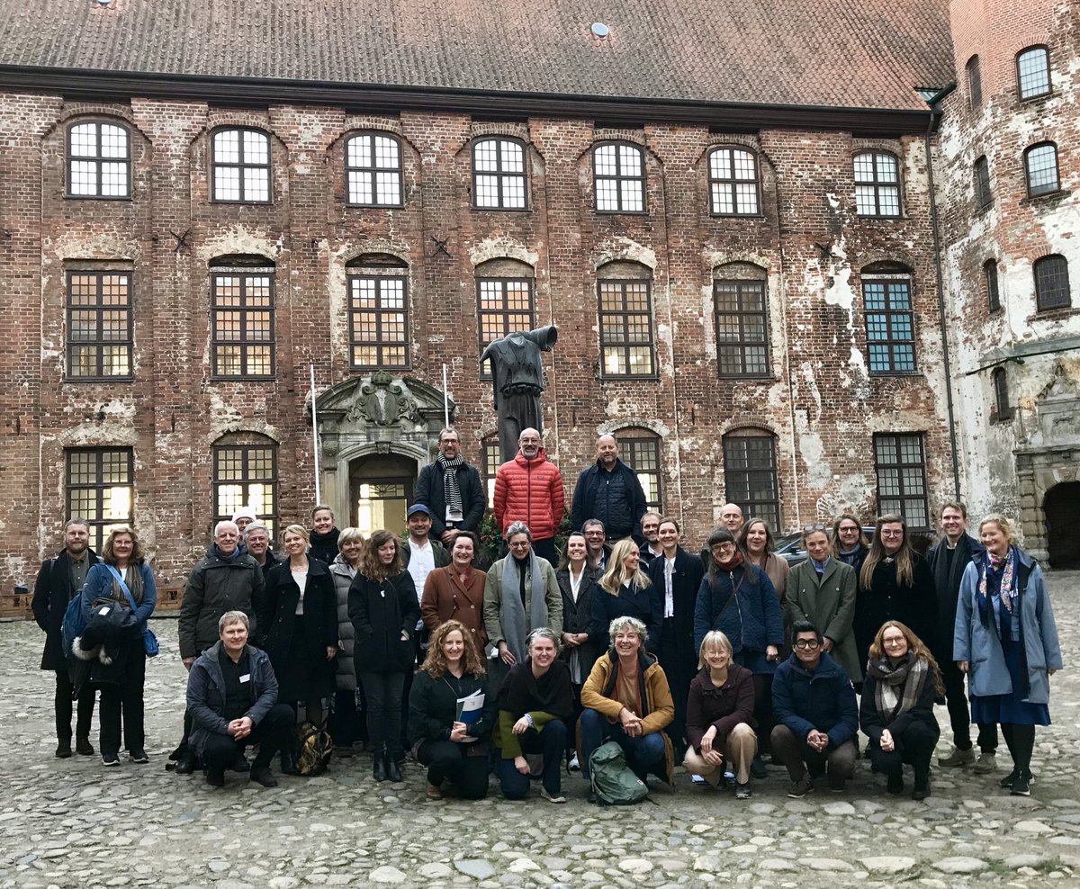 Christine Antorini (@antorini123) on Twitter photo Her er #UNESCO familien i Danmark på <a href="/Koldinghus/">Museet på Koldinghus</a>. Vi har sammen med nationalkommissionen lagt sidste hånd på ideer til ny strategi 2025-28. Omdrejningspunktet bliver at etablere lokale UNESCO-steder. Her er #UNESCO familien i Danmark på <a href="/Koldinghus/">Museet på Koldinghus</a>. Vi har sammen med nationalkommissionen lagt sidste hånd på ideer til ny strategi 2025-28. Omdrejningspunktet bliver at etablere lokale UNESCO-steder.