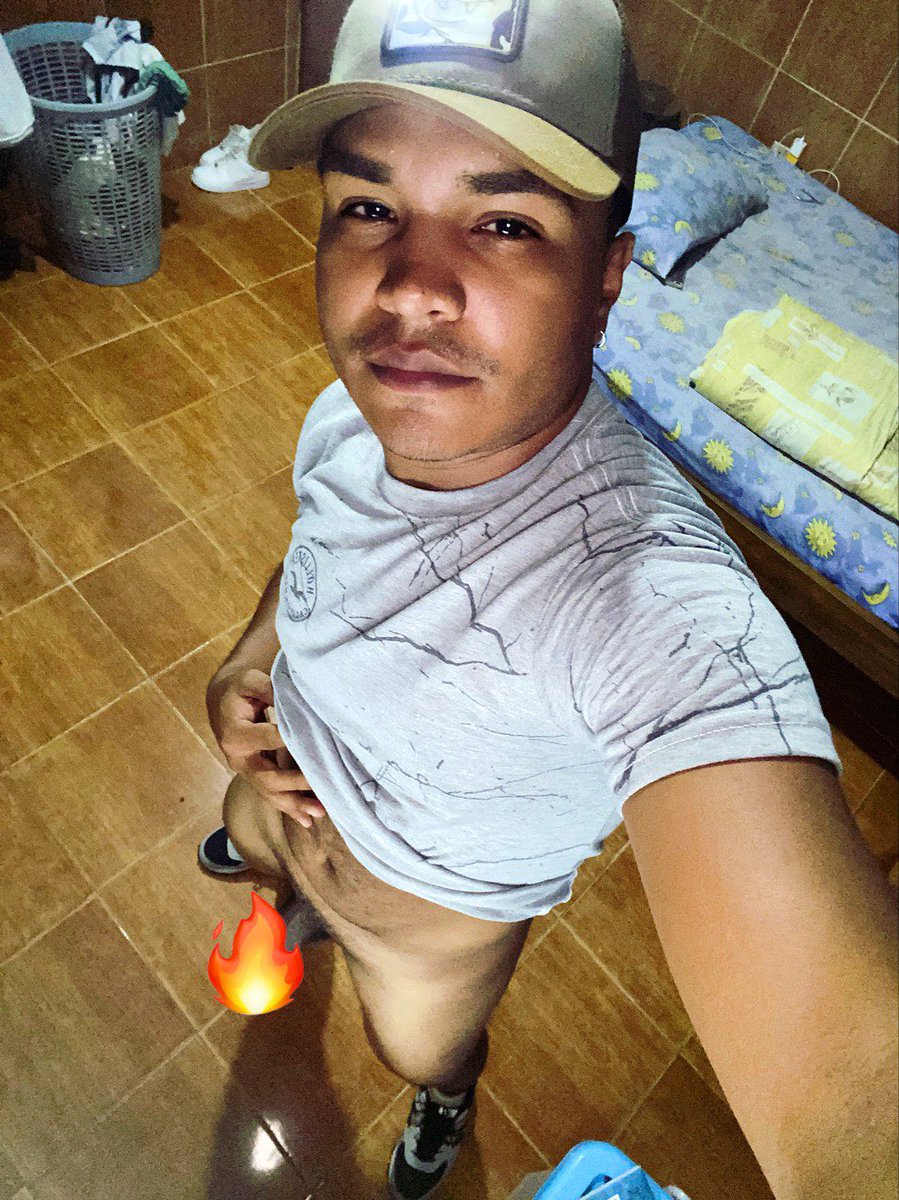 yeffmanu's tweet photo. Cual prefieres? RT y te envío al DM sin censura 🥵 https://t.co/PjCpwsQnVX

#MiercolesDeMorboYProvocación #MiercolesPaSeguir #Colombia #Chile #Mexico #Peru #Guayaquil #Ecuador https://t.co/WBquKqlRJj