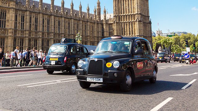 LeeAndersonMP_'s tweet image. What Happened Last Night?

My black cab driver in London last night recognised me and we got talking about politics.

On leaving his cab he said &apos;You 5 Reform UK MPs are our last hope, please keep fighting for us&apos;.

Powerful words which I&apos;ve thought about all day.

There&apos;s a lot…
