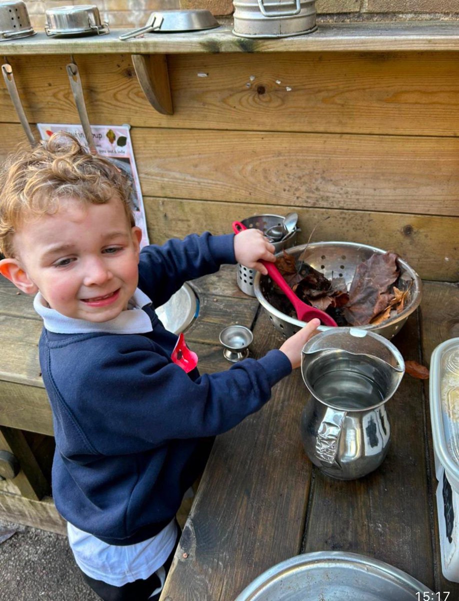 Our little learners in Amazing Acorns have been making the most of some sunshine. They have loved being outdoors this week <a href="/EAS_EarlyYears/">EAS Early Years</a> 🍁🍂⛽️📰