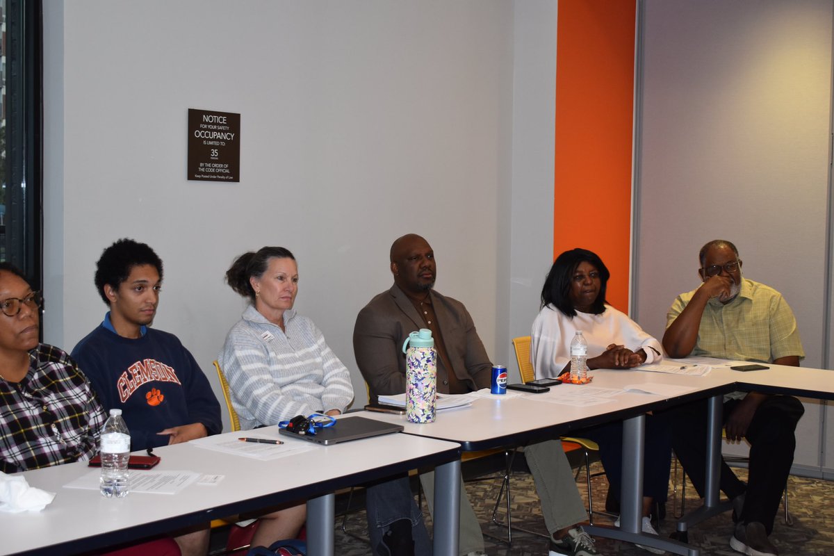 ColumbiaCRC's tweet photo. Thank you to all who joined us for our community forum last night, "Public Education Challenges, Opportunities, and Solutions.” This provided an open platform for educators, community leaders and advocates to share insights on the challenges facing our local educational system. https://t.co/4VbeJRUGCq