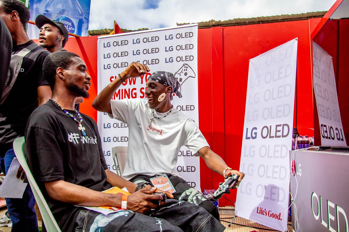 LG Nigeria created an innovative and engaging activations for fun seekers at the Creative Bloc Carnival 2024 while adding the delight of winning free gifts, a tradition it is continuing from its participation in the previous year’.

#LGOLEDGamingChallenge #LifesGood #LG