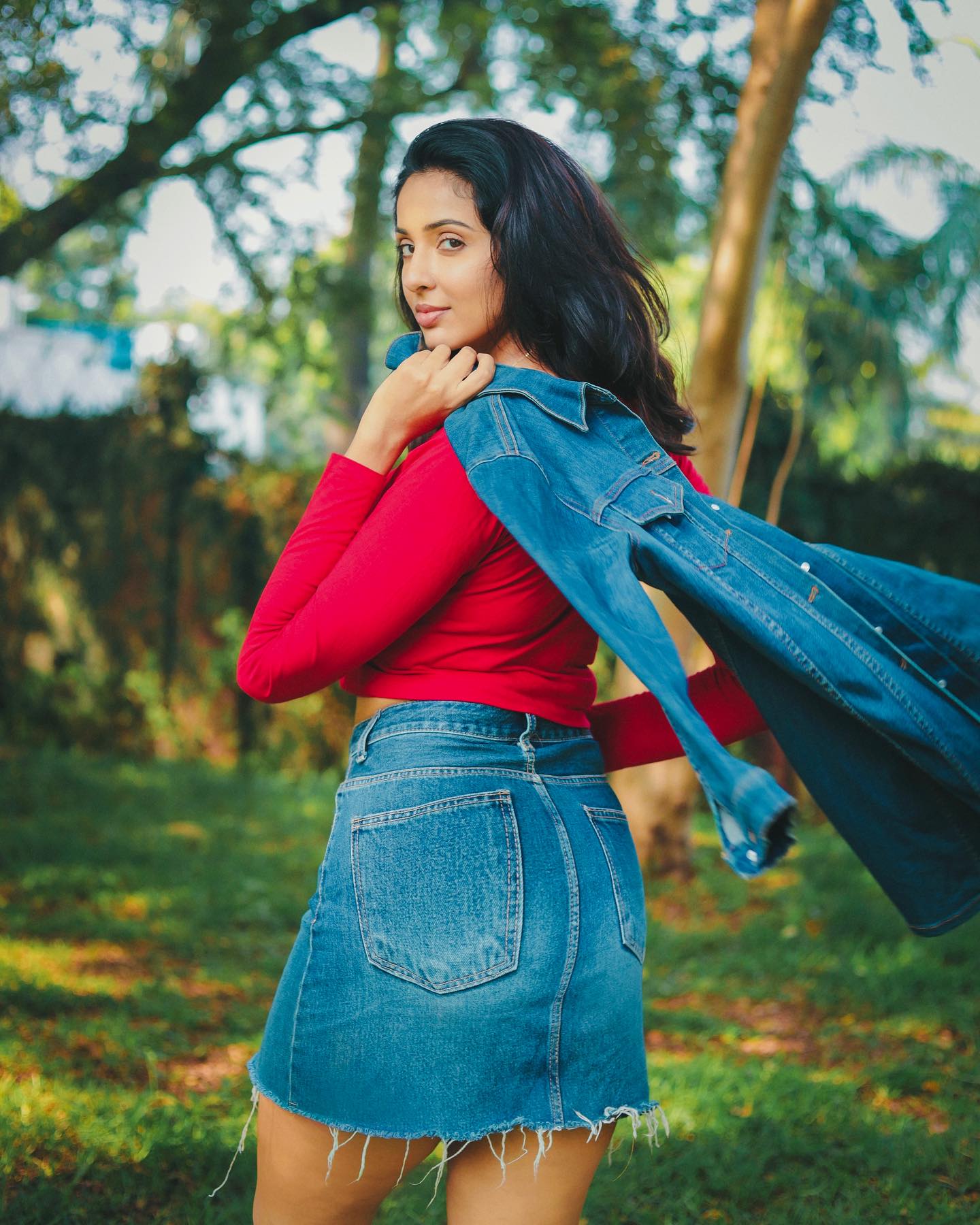 GcXEfbzWgAEofWT?format=jpg&name=large