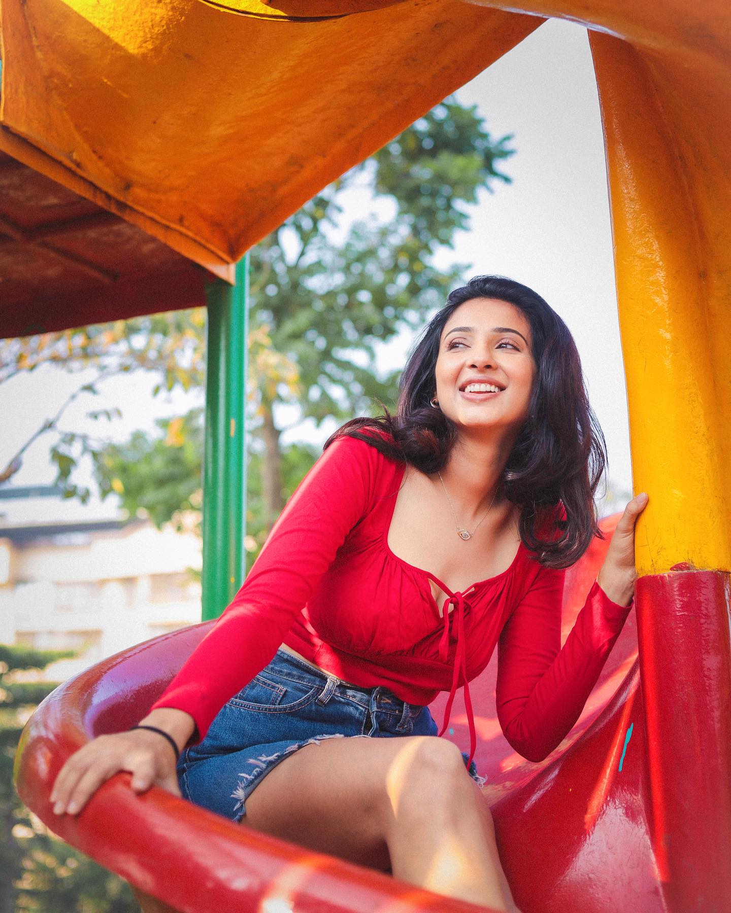 GcXEjK5WwAAt7dr?format=jpg&name=large