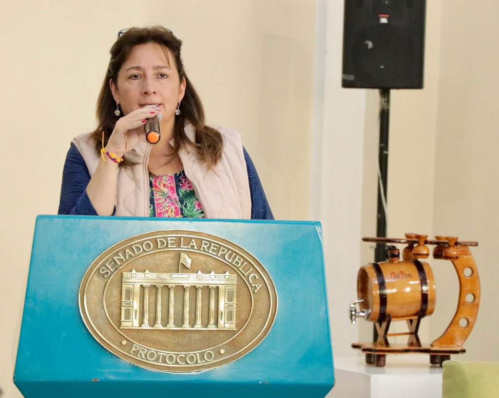 USPEC_Colombia's tweet image. Nuestro director general, Ludwing Joel Valero, @ludwing_joel, acompaña al director general del @INPEC_Colombia , Teniente Coronel Daniel Fernando Gutiérrez, y a la ministra de Justicia, Ángela María Buitrago, al ejercicio de rendición de cuentas del instituto, Vigencia 2023