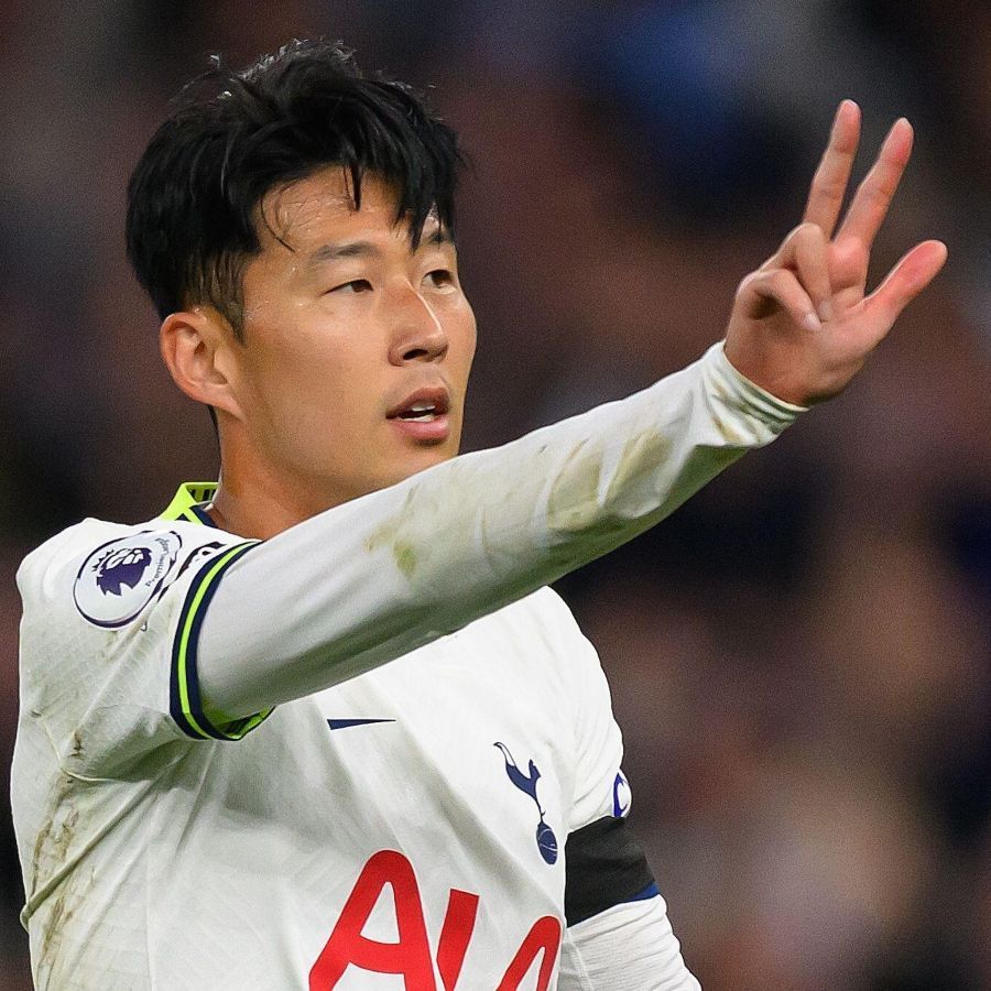 #Corinthian Hat-Trick #ShoutOuts #Week11

Stefan Radu <a href="/BarkingColtsFC/">Barking Colts</a> 
Elliot Betts <a href="/DebdenSportsSun/">Debden Sports Sunday’s</a> 
Joseph Bothwell @eppingroyals
Nico Bunduku (Gatcliffe) 
Terry Downing <a href="/HainaultFc/">Hainault Ath Fc</a> 
Liam Adams <a href="/RomfordRovers/">RomfordRovers</a> 
Reece Stanley @ValenceUtdC

Well done chaps ⚽🎩👍