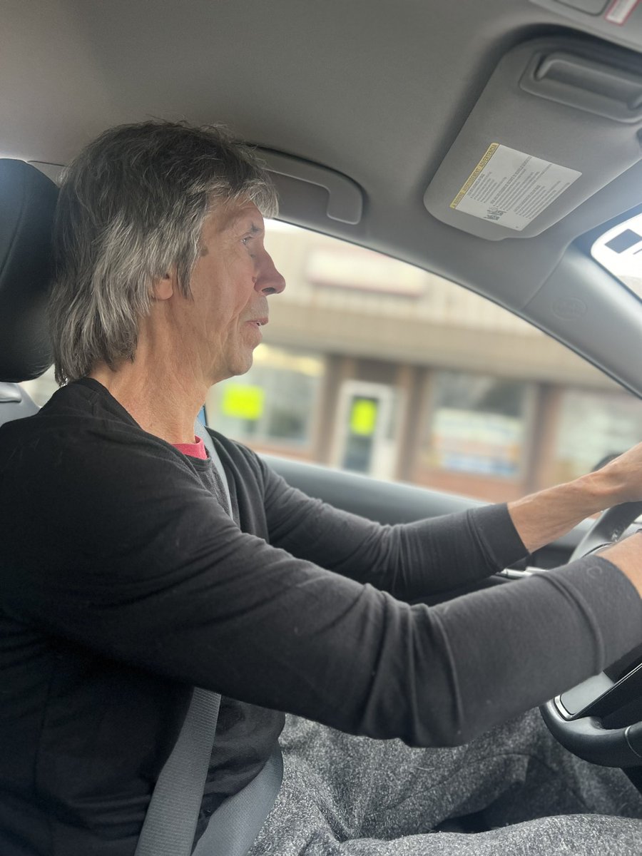 steve_carlson17's tweet image. I'm #oldschool #map
Plus you don't need a charger #stahls #powerplay #Detroit  #hockey #veterans #guardianangelsmedicalservicedogs