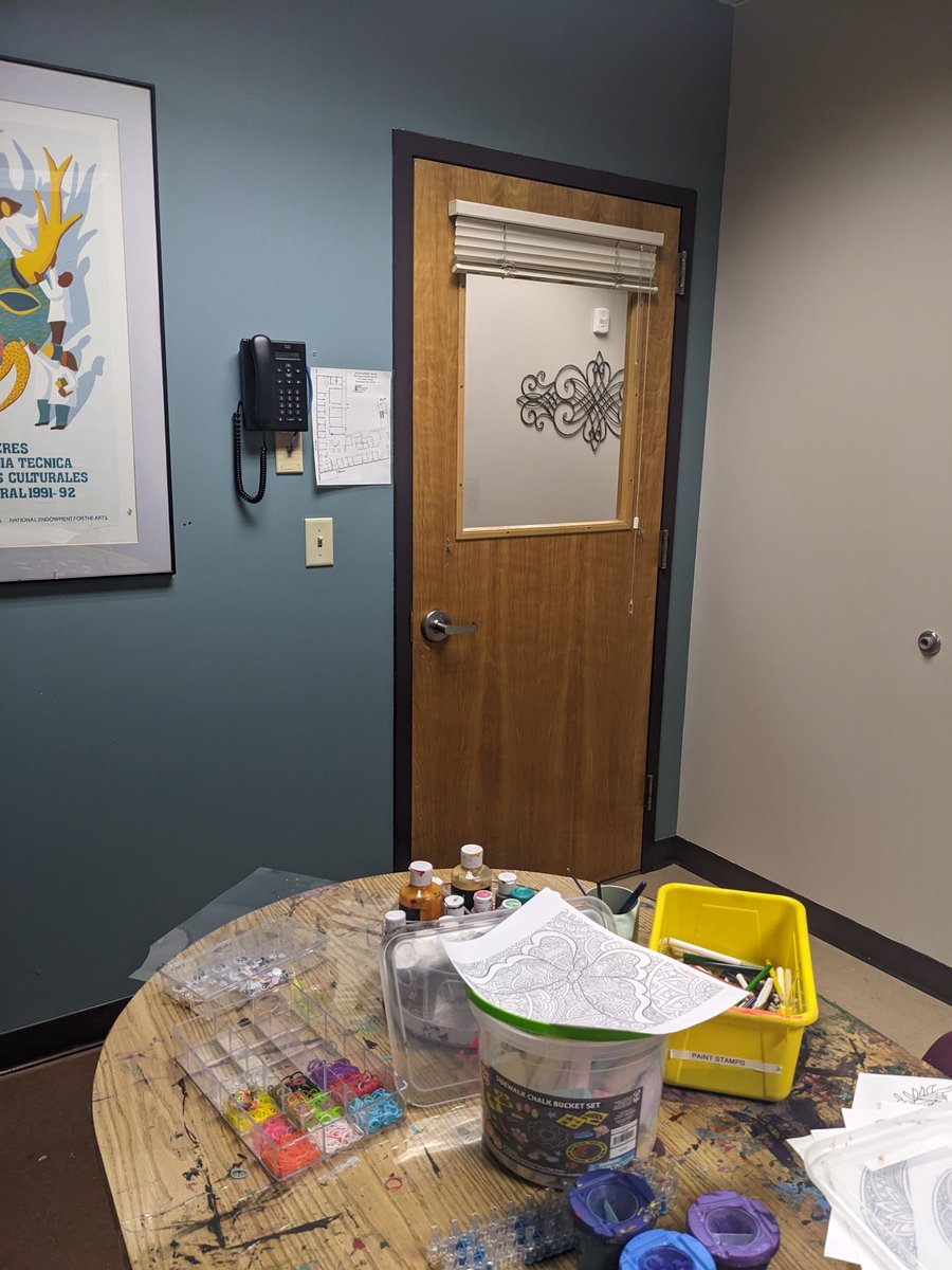 🪅 it's funfetti! 🧁 tweet media