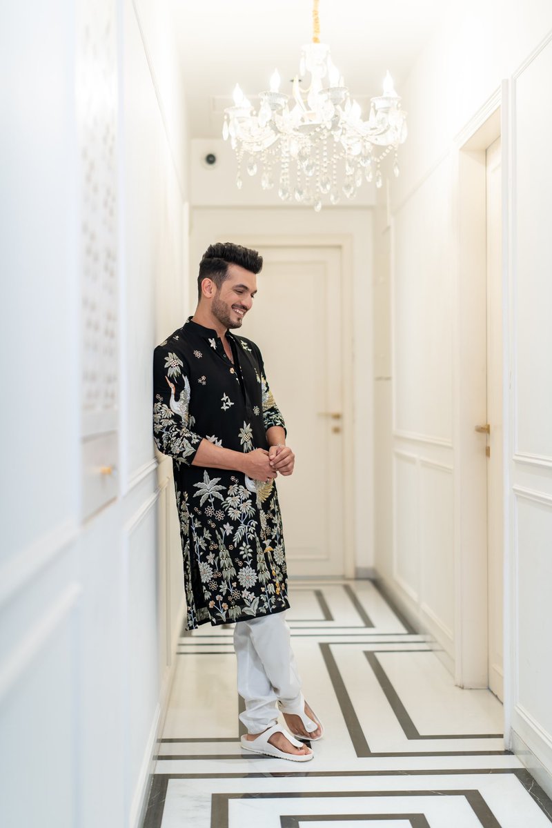 Lost in thoughts of so many things  I want to do . Working hard n them and thinking will I get the kind of response i am  dreaming of ?? Going forward with a positive thought and a sense of belief that eventually it will all fall in place ..