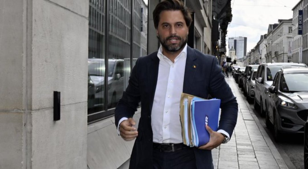 Le MR veut imposer des clauses de non-éligibilité à tous les candidats qui ne sont pas du MR!