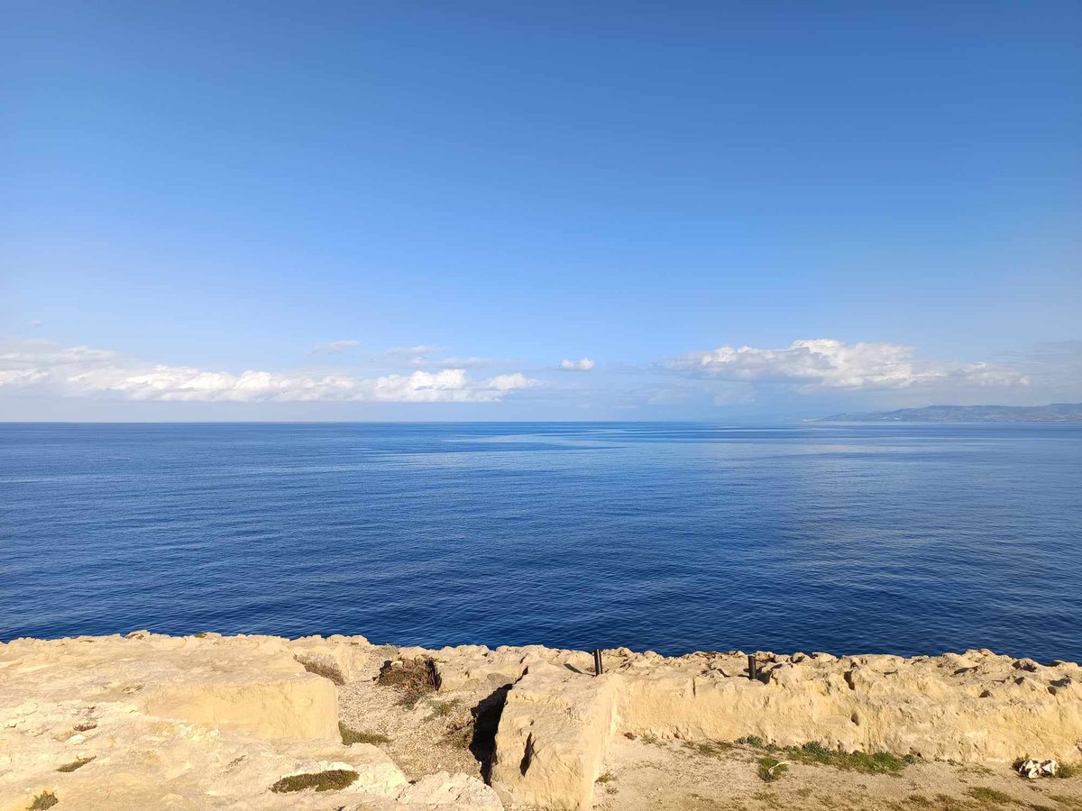 APingerna's tweet image. Do you know how much I care about X? as much as this sea from the Rock of Balai to the entire Mediterranean. Mr Musk mind your own fucking business, Italy is our business. Fuck you X.