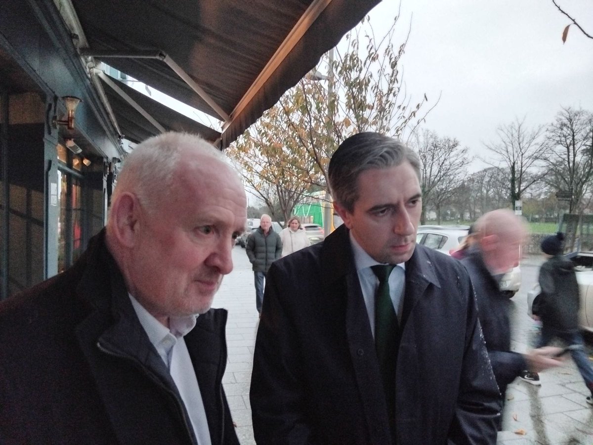 CEO Andy Heffernan, Advocacy Manager Philippe Carr, and DCCN Member Aisling Harmon met with An Taoiseach <a href="/SimonHarrisTD/">Simon Harris TD</a> in his constituency of Wicklow today to present him with our Manifesto. Thanks to An Taoiseach for meeting us and supporting our pledge. Please learn more about