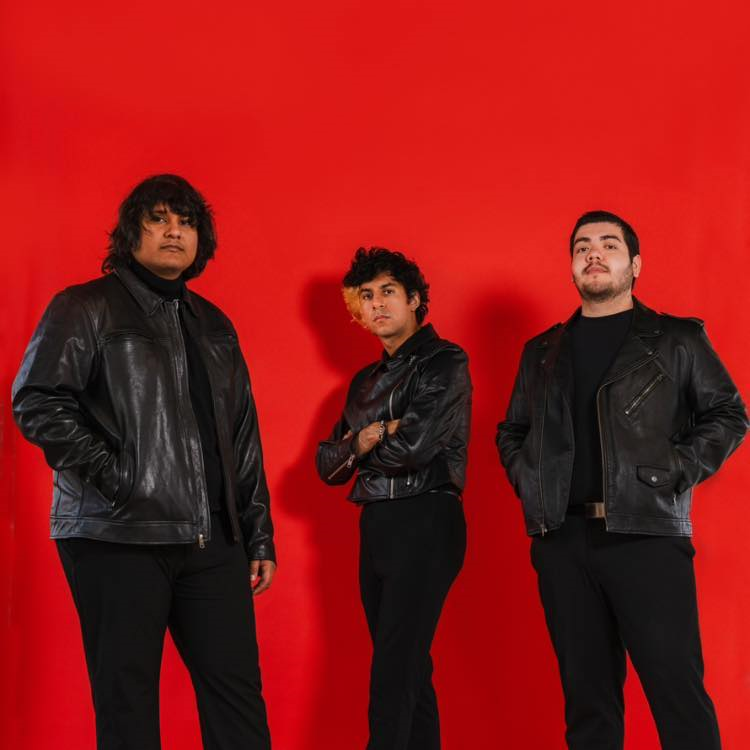 TheScenestar's tweet photo. Contest: Win a pair of tickets to see The Red Pears live at Shrine Expo Hall on Saturday, November 16!
Archer Oh, Late Night Drive Home, Floats, and Mexican Slum Rats will be opening the show.
Enter our ticket giveaway now: https://t.co/BMl0h93Z2o
#theredpears #theshrine #contestalert