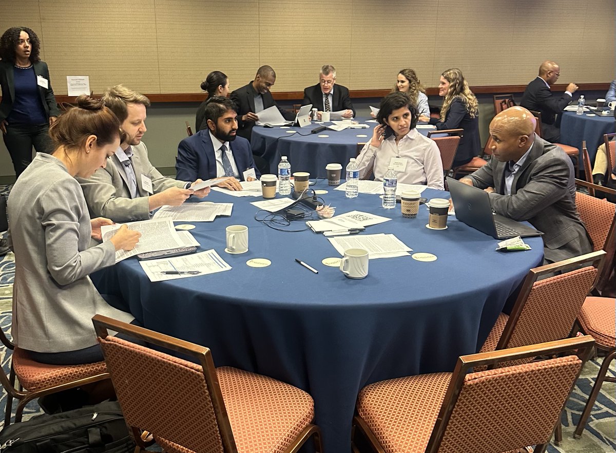 NRCDP_K12's tweet image. Focused specific aims mentoring during KPAC. An incredible opportunity to make connections and gain insights from accomplished neurosurgeon-scientists. @GregoryZipfel @EKNduom @IowaNeurosurg @HopkinsNsurg @UCLANsgy @Dukeneurosurg @MGHNeurosurg
