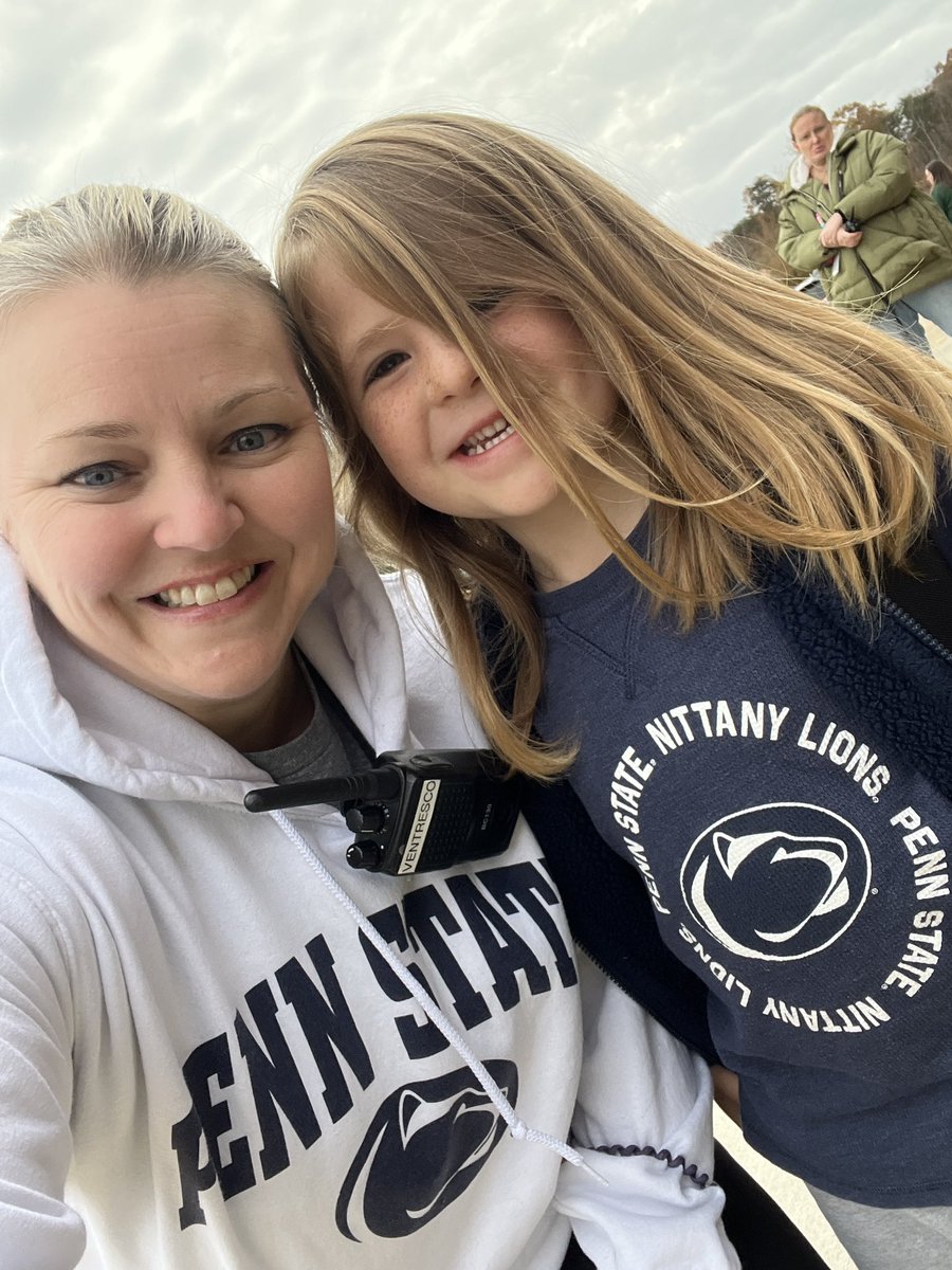 SVentresco1456's tweet photo. TEAM day for kindness week! Go Penn State! ๐พ๐๐ค @PennStateFball @OklandSarah @GreenvilleES @l_tierney723 #PEwithMrsV https://t.co/qoOrqXxyRm