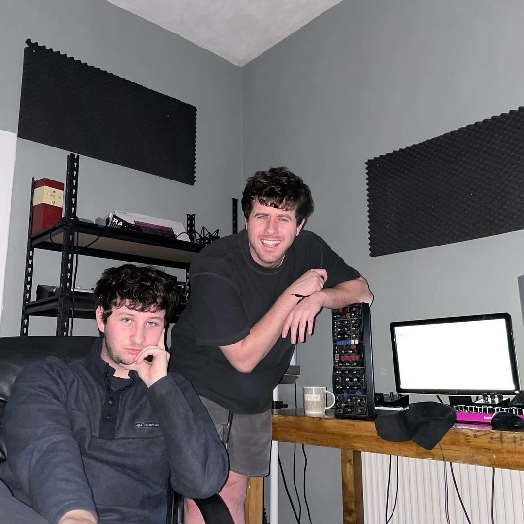 disfreq's tweet image. AUTUMN FEELS 🍂
Doing what we love most after a hectic couple of months 🖤