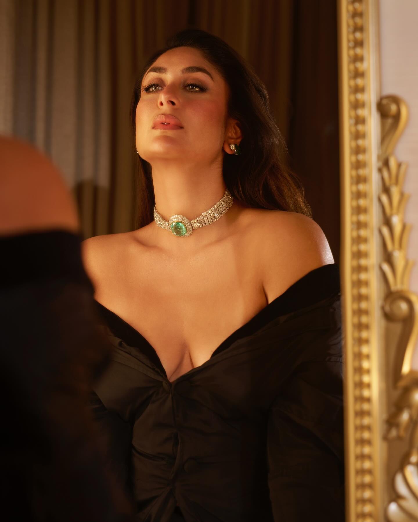 GcXLn6EXAAAJ9_w?format=jpg&name=large