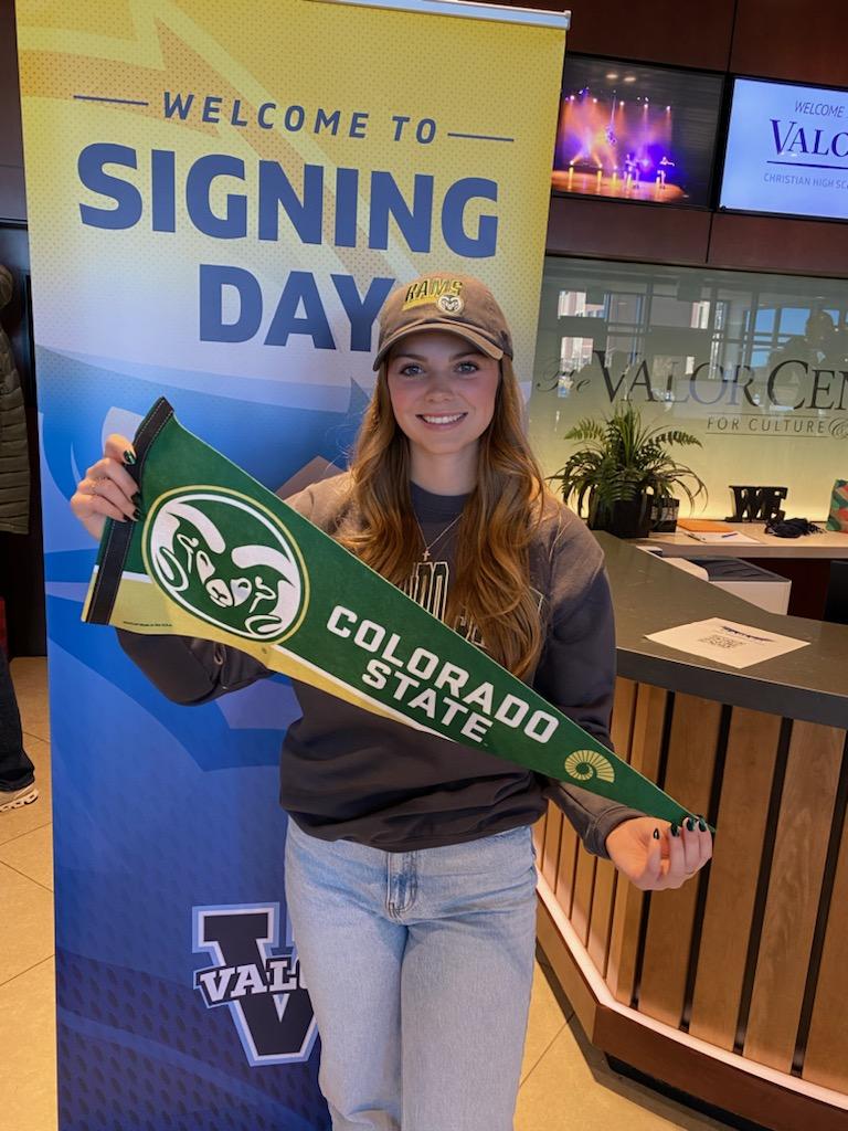 NLI SIGNED!  Iowa Premier National's <a href="/SchmidtOlivia10/">Olivia Schmidt 2025</a> inks her D1 scholarship to <a href="/CSUSoftball/">Colorado State Softball</a> !!  The Rams get the In State top prospect to stay home!  Congrats Liv!  
#IPFWORKS
#NationalSigningDay2024