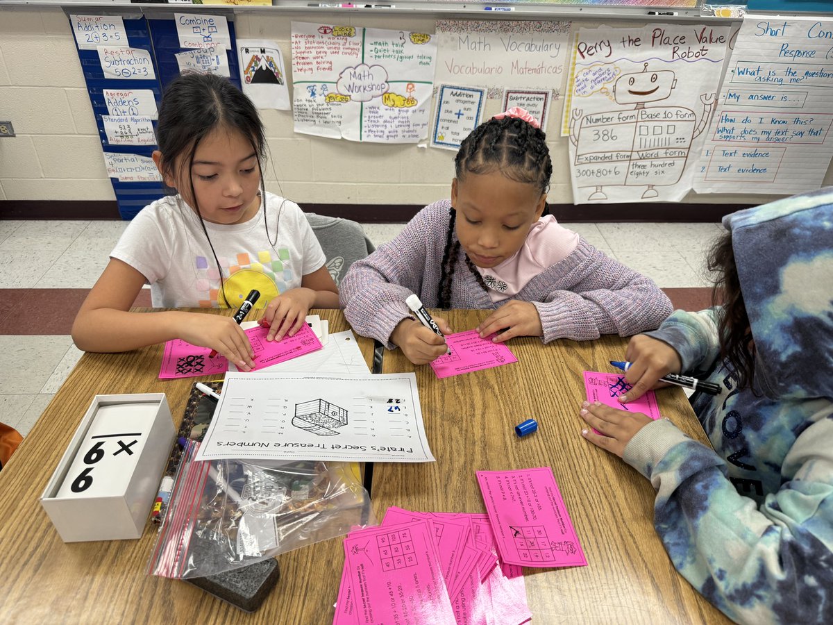 RosaJonasz's tweet photo. 3rd grade bilingual class diving into math centers! Engaged minds, active learning, and smiles all around. Math magic in action! #BilingualEducation #MathCenters #EngagedLearning #WeAreMcDermott https://t.co/e0NnlZDgb7