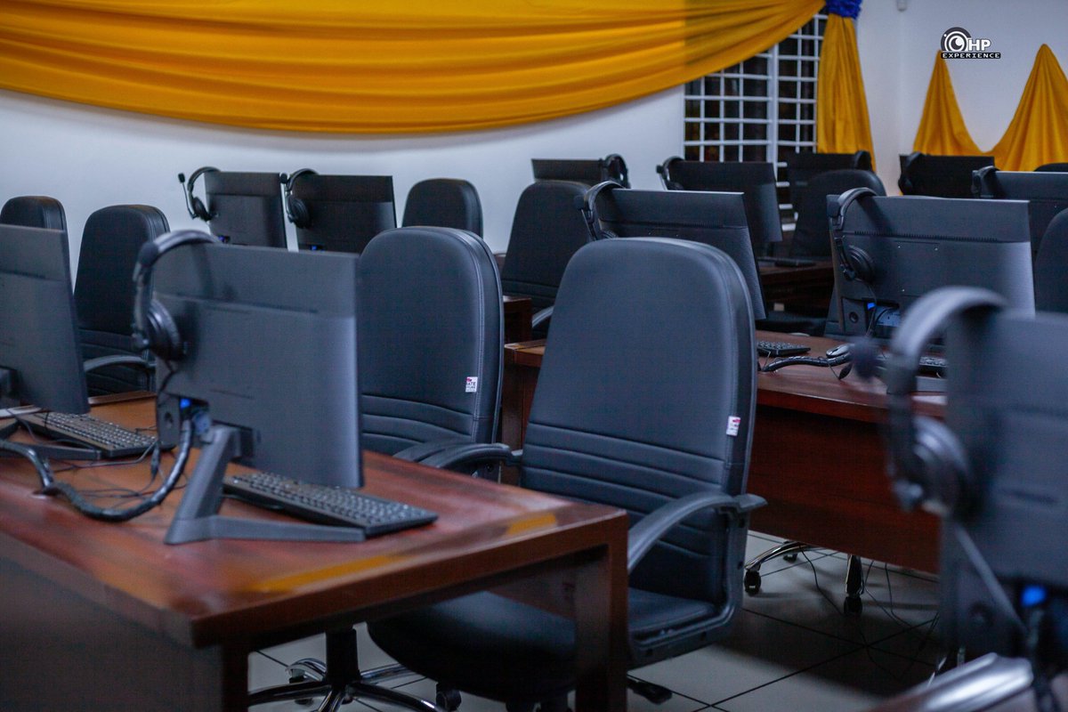 PresbyUniGh's tweet image. Photo Highlight: The New Cybersecurity Laboratory  sponsored by Mr. Emmanuel Sekyere Asiedu, the CEO of Virtual Infosec Africa 

Photo Credit: Highest Point Experience
#cybersecurity #cybersecuritylab
#VirtualAfrica