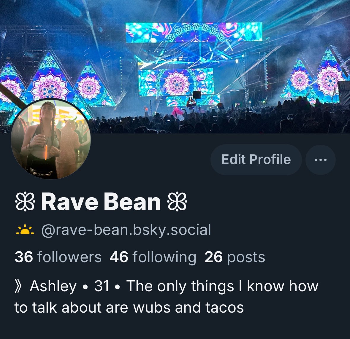 ꕥ Rave Bean ꕥ tweet media