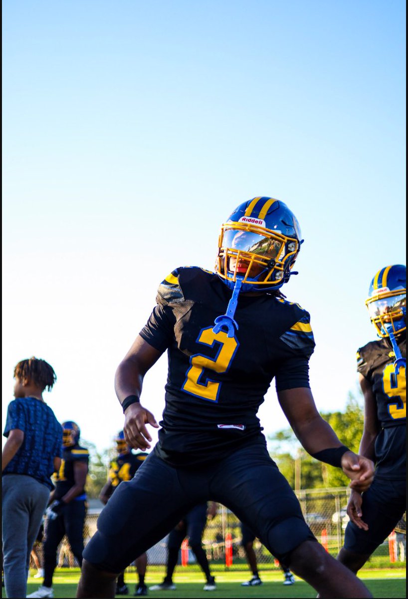 TysonSailor's tweet image. Senior szn tape 
Slot
5’10
170
21.8 mph catapult 
hudl.com/v/2QnqKY