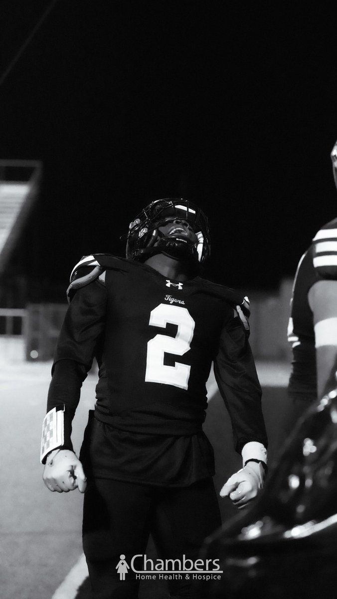 DeCorian ”DEUCE” Thompson 3⭐️ (@decoriant2) on Twitter photo Junior season highlights!!!
-24rec 430 yards 6tds
-500 all purpose yards
-18 solo tackles
-8 pbu’s
-2 interceptions
- 1 pick 6
-17.9 yards per catch
-6 D1 offers
hudl.com/v/2Qj3wu
<a href="/MikeRoach247/">Mike Roach</a> <a href="/Coach_TKelley/">Tyler Kelley</a> <a href="/coachkcurtis/">Kevin Curtis</a> <a href="/Coach_Cluley/">Coach Cluley</a> <a href="/CoachBirkett/">Matthew Birkett</a> <a href="/Thamannjr/">Coach Mann M.Ed.</a> Junior season highlights!!!
-24rec 430 yards 6tds
-500 all purpose yards
-18 solo tackles
-8 pbu’s
-2 interceptions
- 1 pick 6
-17.9 yards per catch
-6 D1 offers
hudl.com/v/2Qj3wu
<a href="/MikeRoach247/">Mike Roach</a> <a href="/Coach_TKelley/">Tyler Kelley</a> <a href="/coachkcurtis/">Kevin Curtis</a> <a href="/Coach_Cluley/">Coach Cluley</a> <a href="/CoachBirkett/">Matthew Birkett</a> <a href="/Thamannjr/">Coach Mann M.Ed.</a>