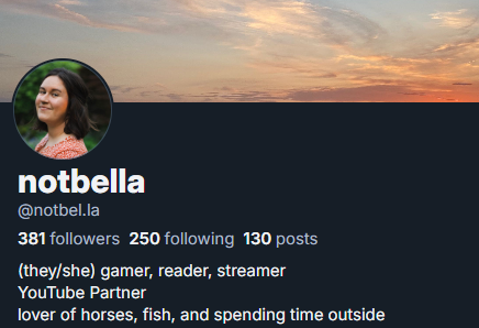 bella 🏕 tweet media