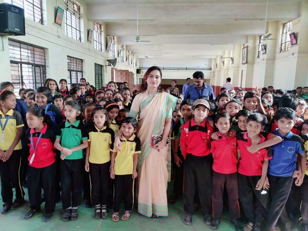 Priya_Gawali tweet media