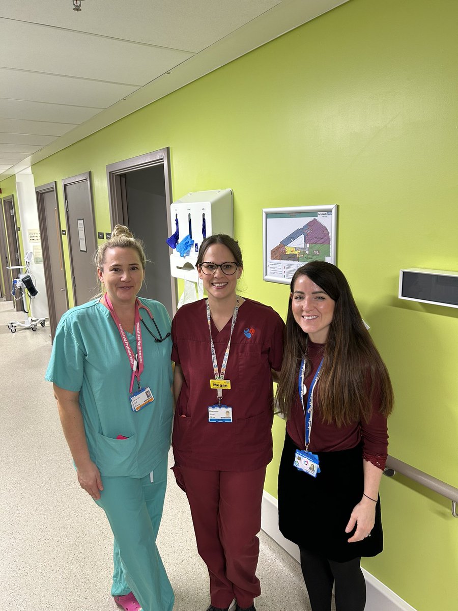 A great morning celebrating the graduation of AHP apprentices across NEL then an afternoon catching up with some of the therapies teams at St Bartshealth. Thank you <a href="/HowesFrancesca/">Francesca Howes</a> <a href="/MulkerrinsAmy/">Amy Mulkerrins</a> <a href="/BartsHeartOT/">Barts Heart Centre Occupational Therapy</a> <a href="/NHSBartsHealth/">Barts Health</a> <a href="/BartsAHPs/">Barts AHPs</a> <a href="/CAlexanderNHS/">Caroline Alexander</a> <a href="/mdstbarts/">Charles Knight OBE</a>