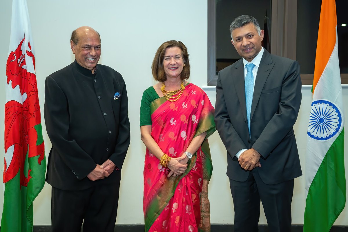 We had the pleasure of holding Diwali 2024 at The Great Hall last week 🌟
Wales' First Minister, Eluned Morgan, hosted the celebration with the support of Raj Aggarwal, DL Honorary Consul of India in Wales 🪔
Thank you for choosing Swansea University to host this event!