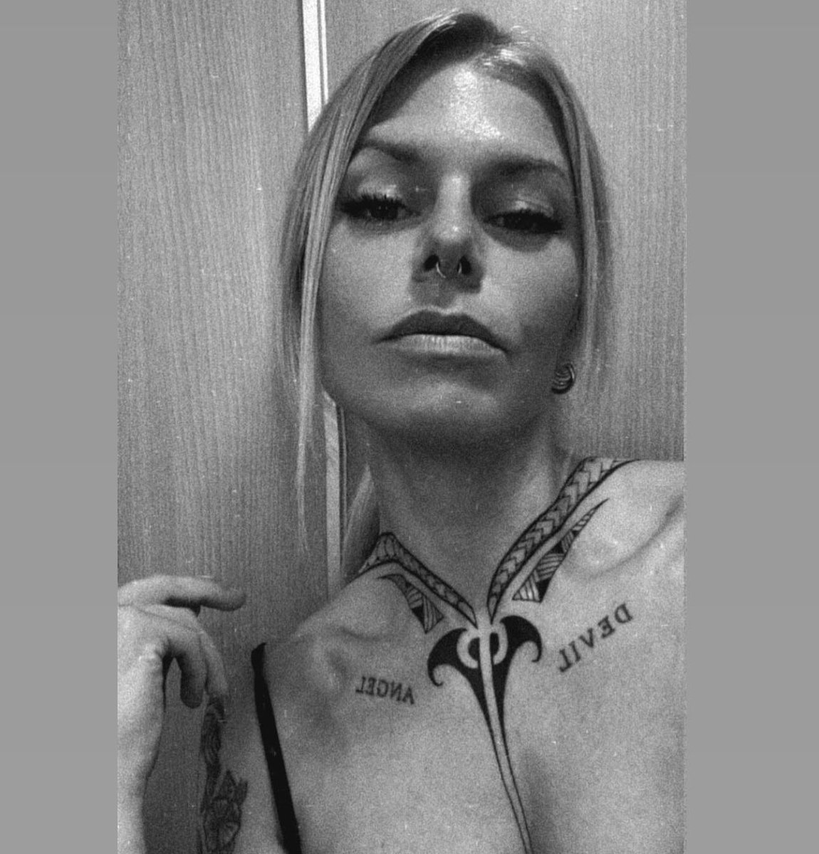 TechGoddesjay's tweet image. 20€ Paysafe legst du mir jetzt zu Füßen 

- Code oder Überweisung. 

Dabei stellst du dir brav vor, wie du die Eier meines Alphas lutscht. 💀🖕🏻😂

#FINDOM #MONEYDOM #GELDHERRIN