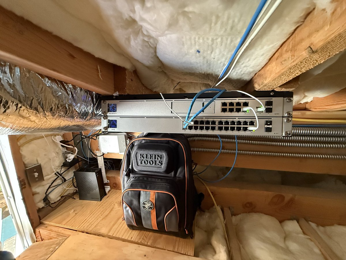 YesTechie's tweet photo. Upgraded a small 3-unit rental complex with UniFi U6-Pro access points. Each unit now has its own network and WiFi, plus Ethernet ports via wall jacks connected to the APs. Super efficient solution! https://t.co/VrmEqALruf