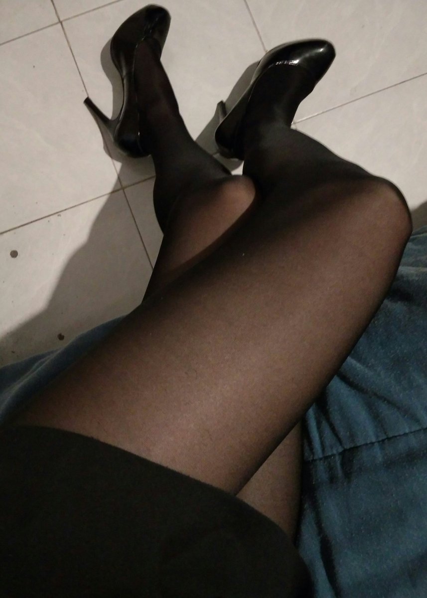 DianaTVLoves69's tweet photo. Tengo ganas de ti 💙💙
#highheels #sissycontent
#nylon https://t.co/M8h80I2RjZ