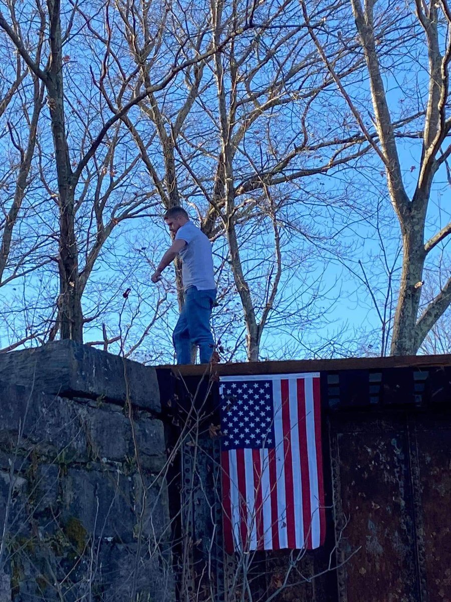 SmileyFaceCult's tweet photo. Was told by family of #KyleSousa that he was at local bar and walked home many times. This time took a short cut and was found in the river the next night. Kyle was again a Army veteran. Have not
located his shoes. His family was close friends of another victim in NY https://t.co/E0VBboY9jU