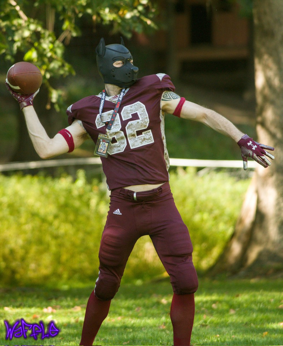 Go Deep doggo!!!

Photos by the awesome <a href="/WaffleSLC/">Waffle</a> at gear blast this past year. 

 I love doing the fetch clinic I mean football drills event every year =P