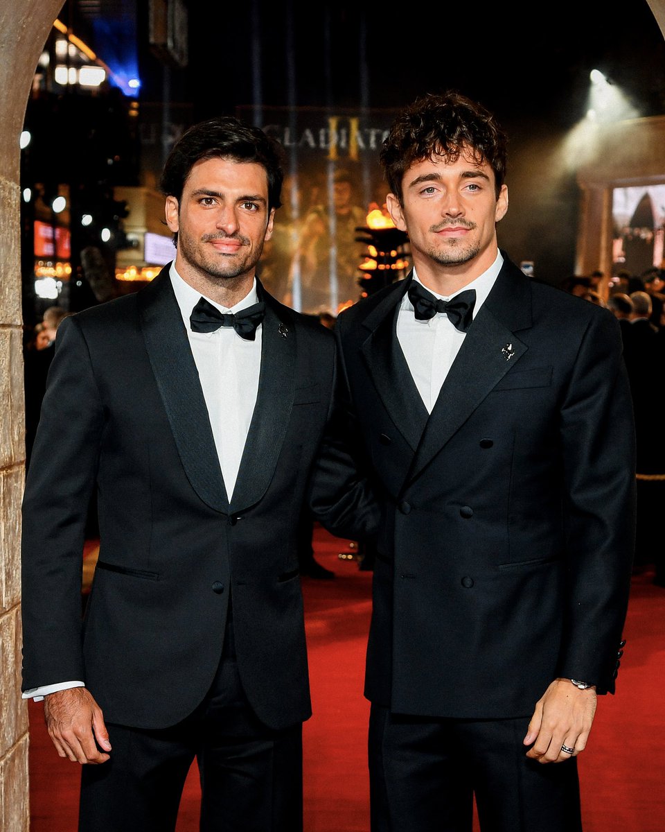 Carlossainz55's tweet photo. Loved the first movie when I was a kid, so it was great to be at the #GladiatorII premiere! ⚔️

🪡 🤵🏻@ferraristore - Rocco Iannone https://t.co/Dqbj2g6LTx