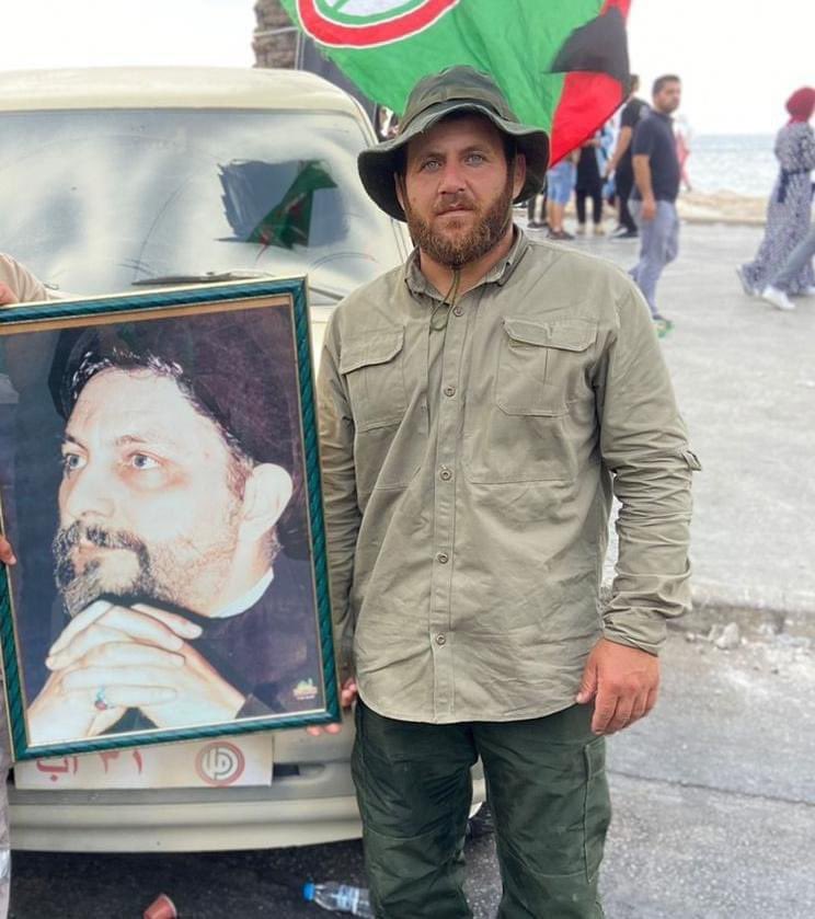 علي كمال سليمان 
اسد من اسود البياض #جنوب_لبنان شهيد 
هنيئاً يا حبييي 🌹