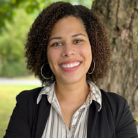UCIEducation's tweet image. Earlier this year, UC Irvine’s Orange County Educational Advancement Network (OCEAN) transitioned to a new, three-person leadership team consisting of #UCIEducation professors Andres Bustamante, Symone Gyles, and Associate Director Adam Lara!
Read below:
education.uci.edu/ocean_new_lead…