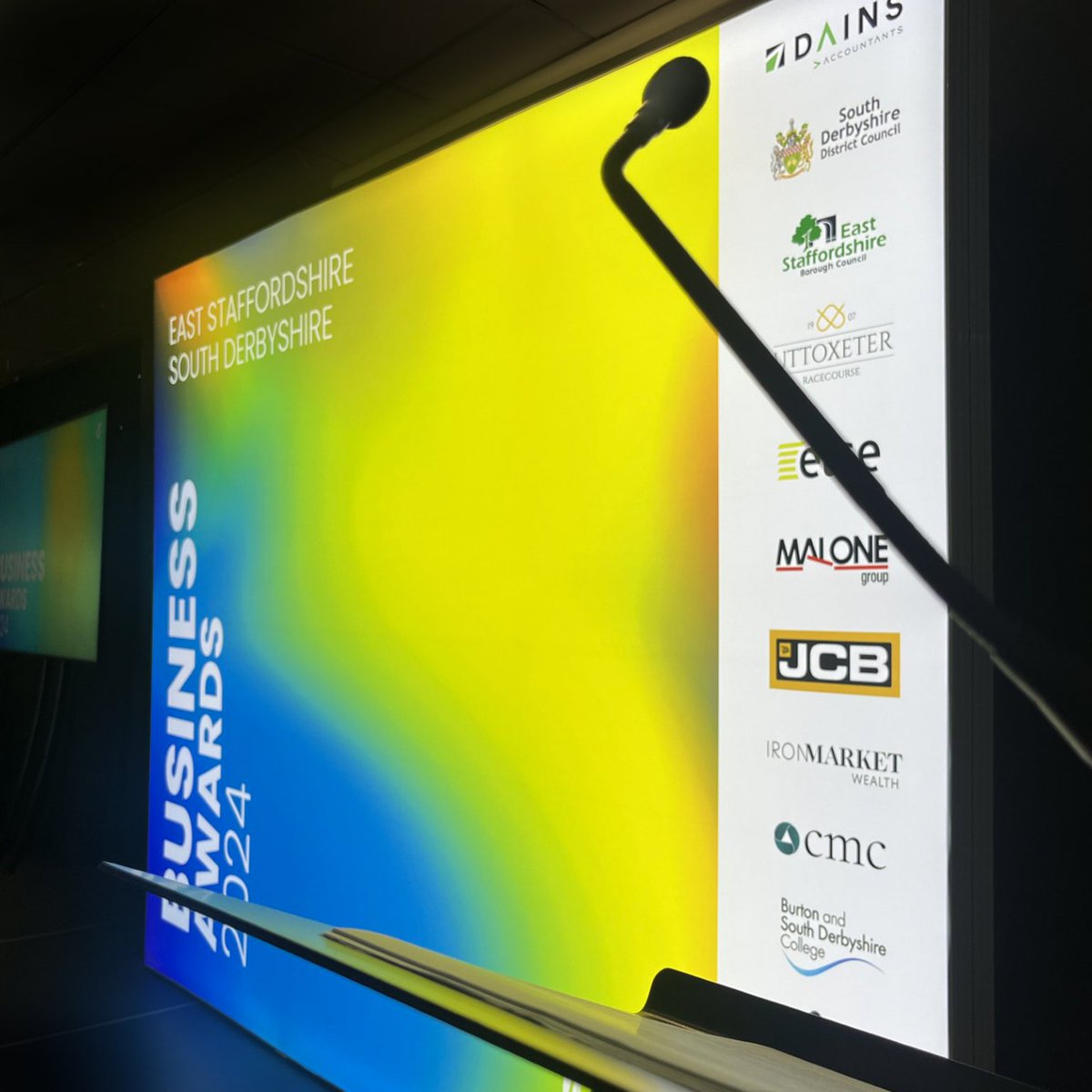 𝗧𝗵𝗲 𝘀𝘁𝗮𝗴𝗲 𝗶𝘀 𝘀𝗲𝘁 🏆

🙌 Good luck to all of the businesses joining us at the Pirelli Stadium this evening for the 14th East Staffordshire and South Derbyshire Business Awards.