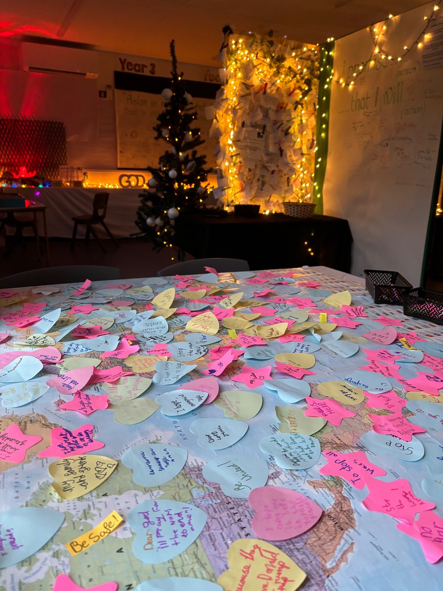 PrayerInSchools's tweet image. ‘The privilege &amp;amp; responsibility of hosting a prayer space in school is never lost on me. To create a space where pupils can creatively explore, reflect &amp;amp; if they choose to, pray, is a total joy’

Find out more at prayerspacesinschools.com