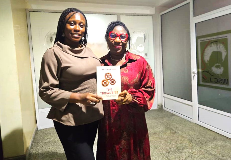 1/
See who came calling!
<a href="/sharonijreport1/">sharonijreports</a> visited <a href="/WSoyinkaCentre/">Wole Soyinka Centre</a>'s HQ today.
The 2018 #ReportWomen! fellow and two-time #WSAIR winner came to officially present her recently launched book, “The Tripartite” to <a href="/MotunrayoAlaka/">Motunrayo Famuyiwa-Alaka</a>, ED/CEO, WSCIJ.