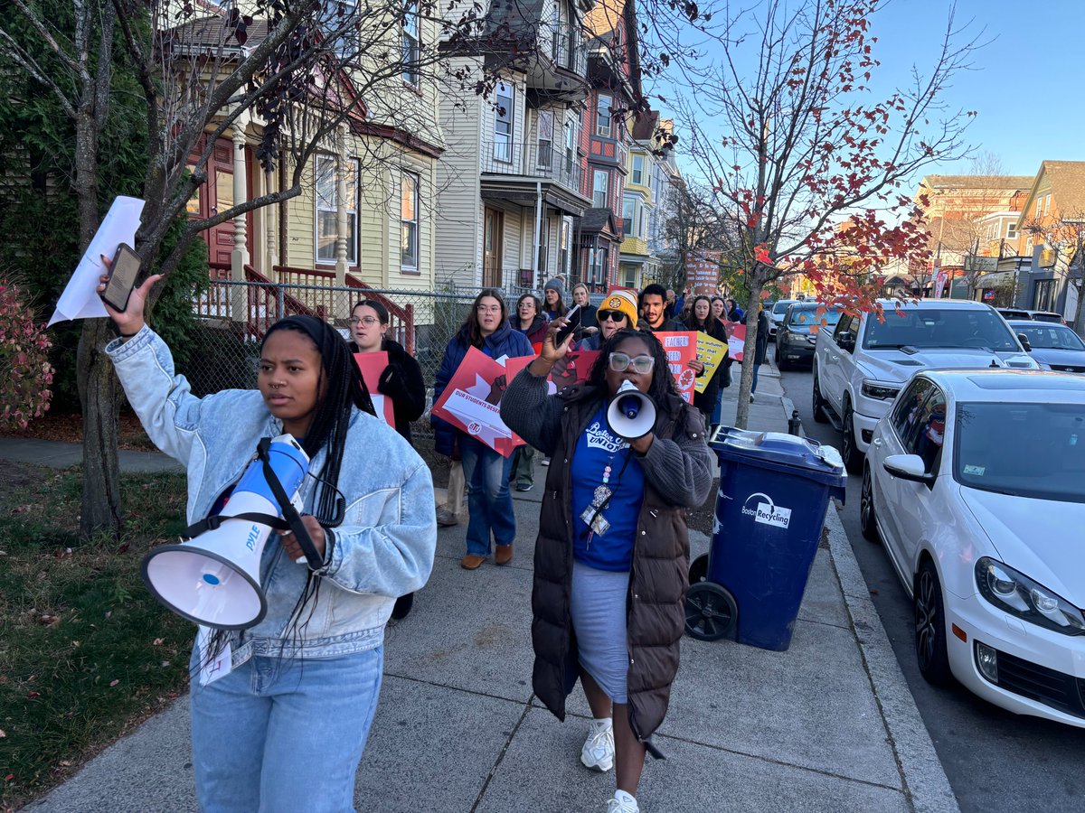 BostonTeachersUnion tweet media