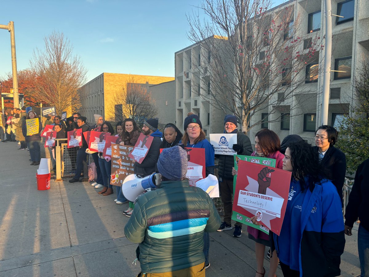 BostonTeachersUnion tweet media