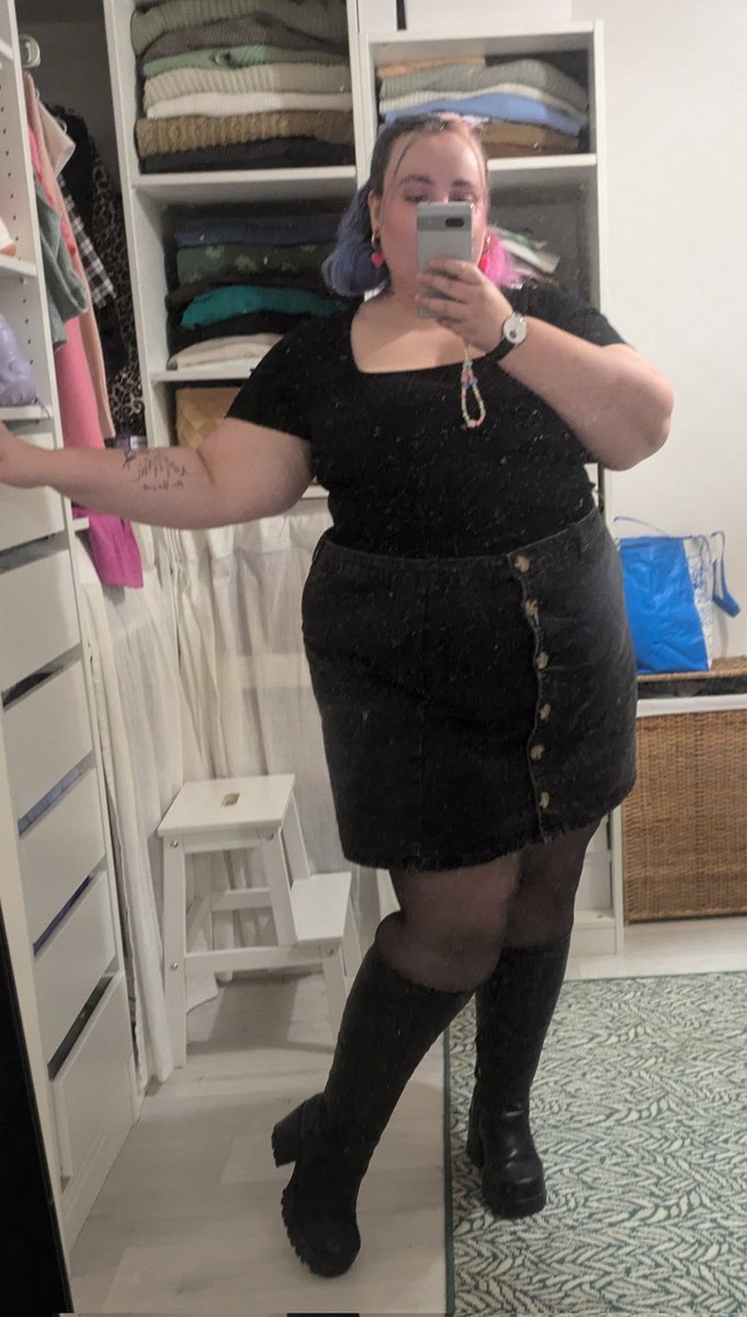 Secret Gardens 💐 tweet media